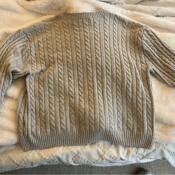 Hollister XL knitted grey sweater - Picture 3 of 3